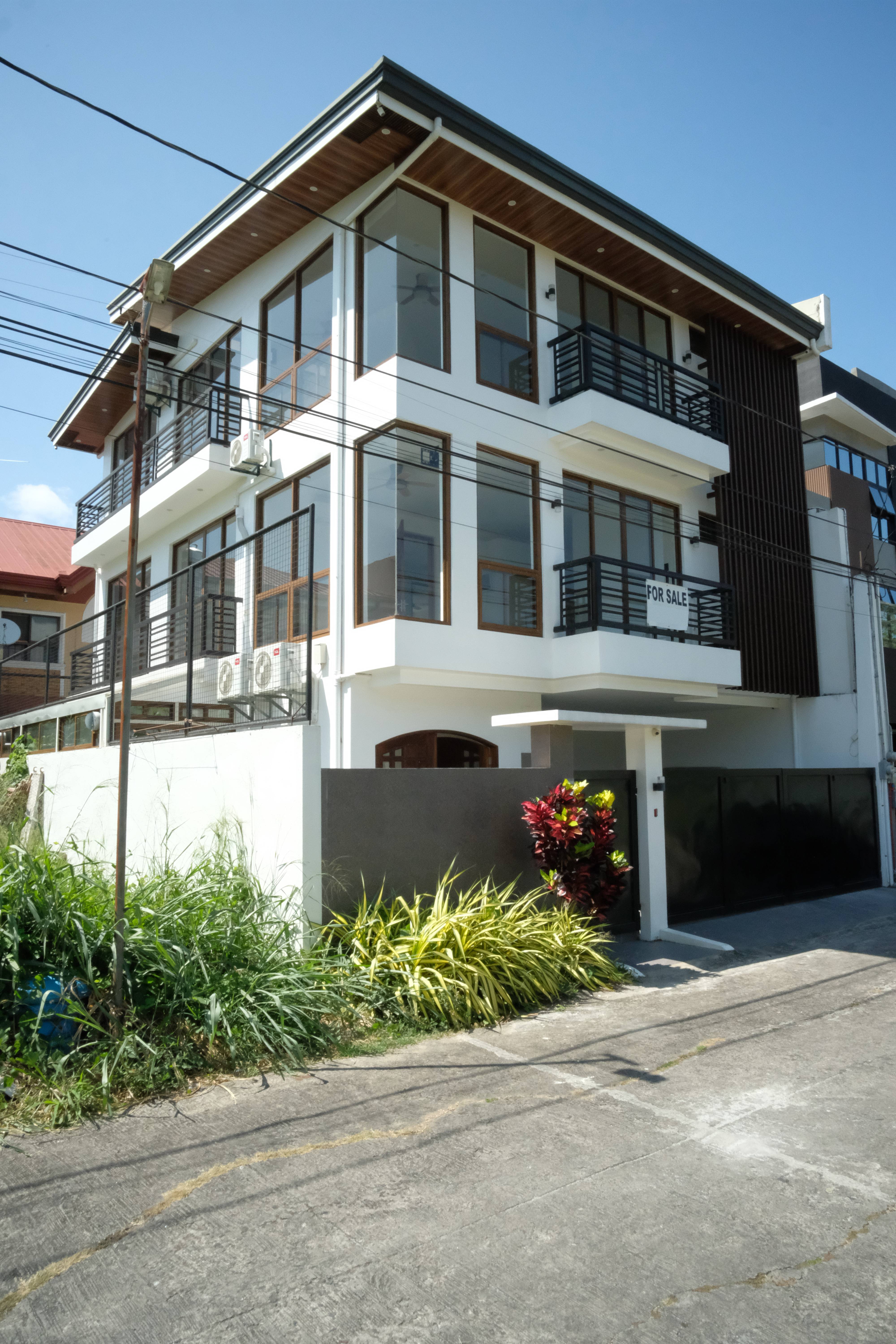 5-6BR Brand New Modern 3-Storey House in Katarungan Village, Muntinlupa