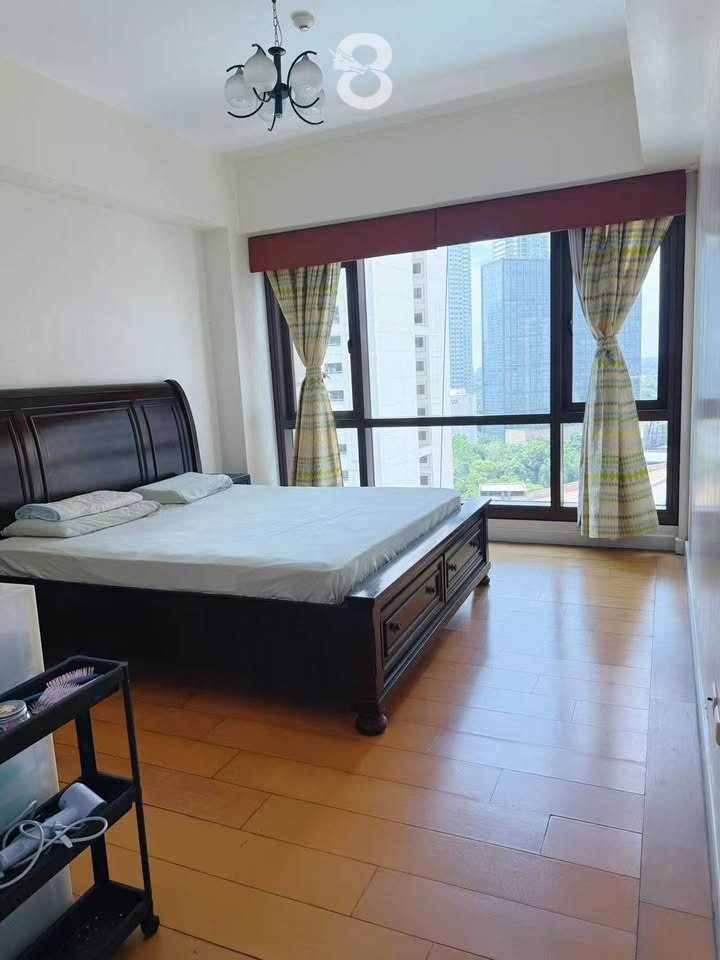 Corner 2 Bedroom in Shang Grand Tower, Makati