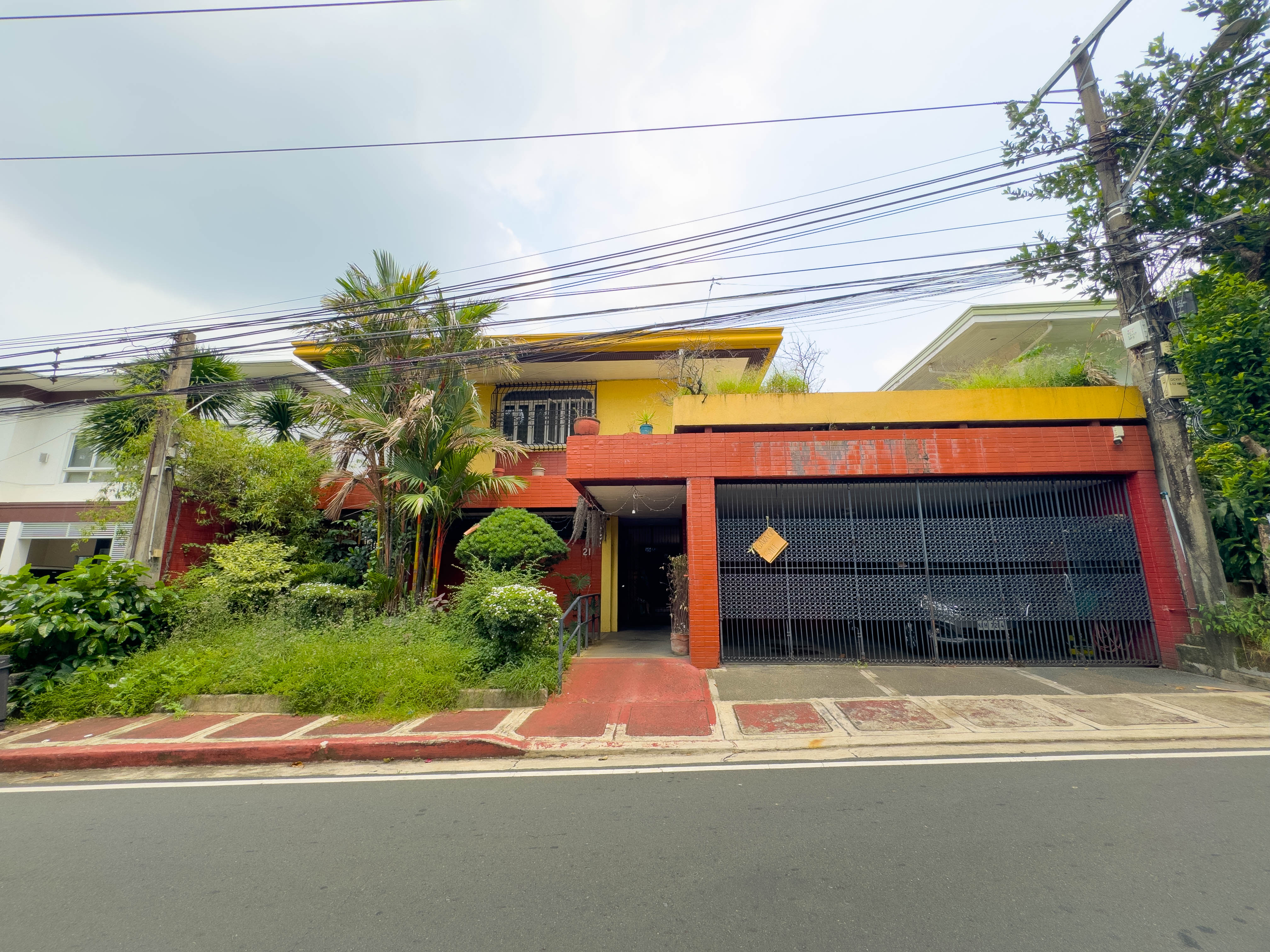 White Plains House and Lot for Sale