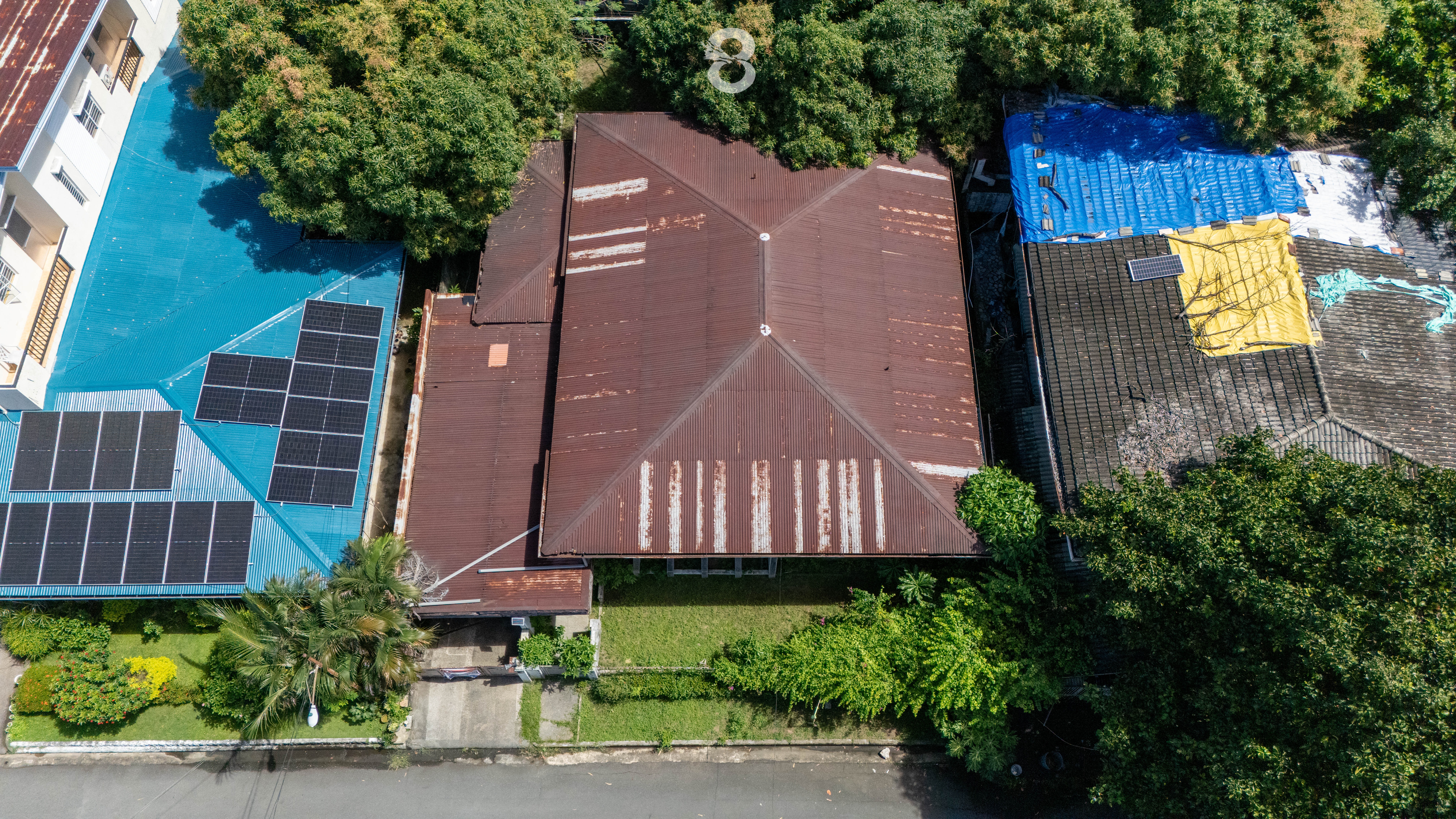Old House priced below zonal value for sale in Merville Park, Paranaque City