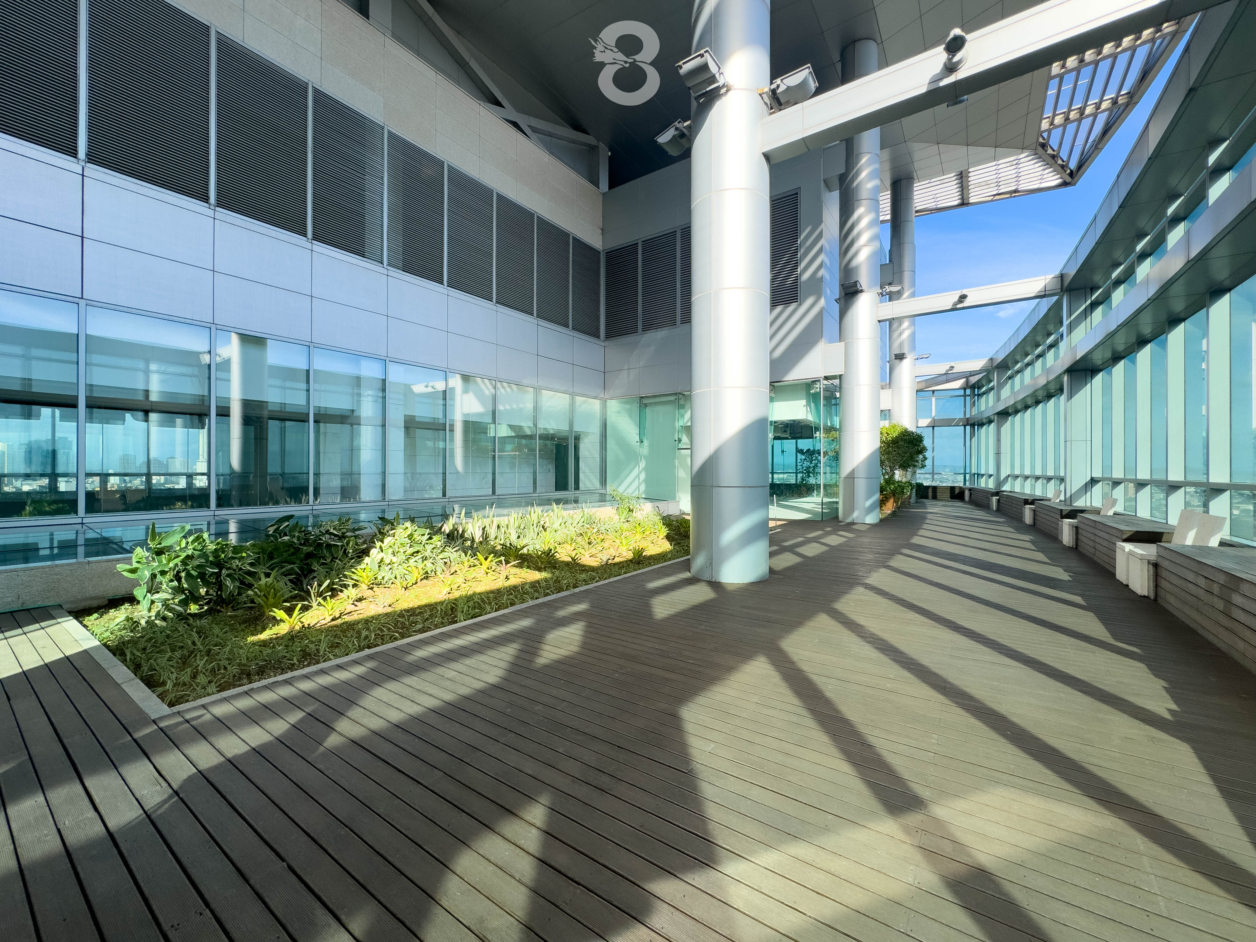 Rare Building For Sale in Bonifacio Global CIty, Taguig