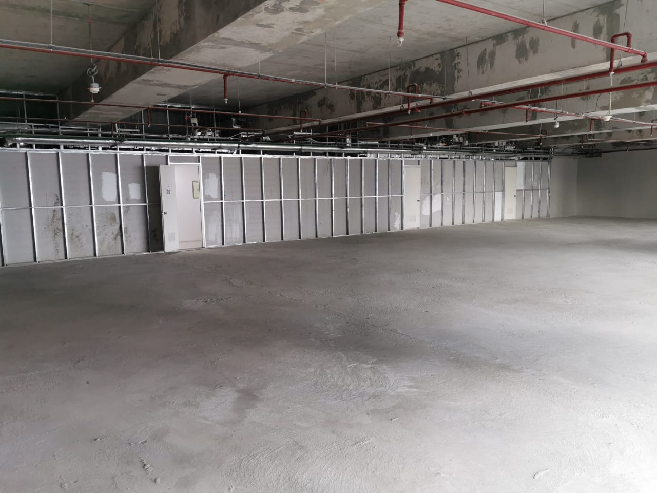 Park Triangle Corporate Plaza, Bare Unit