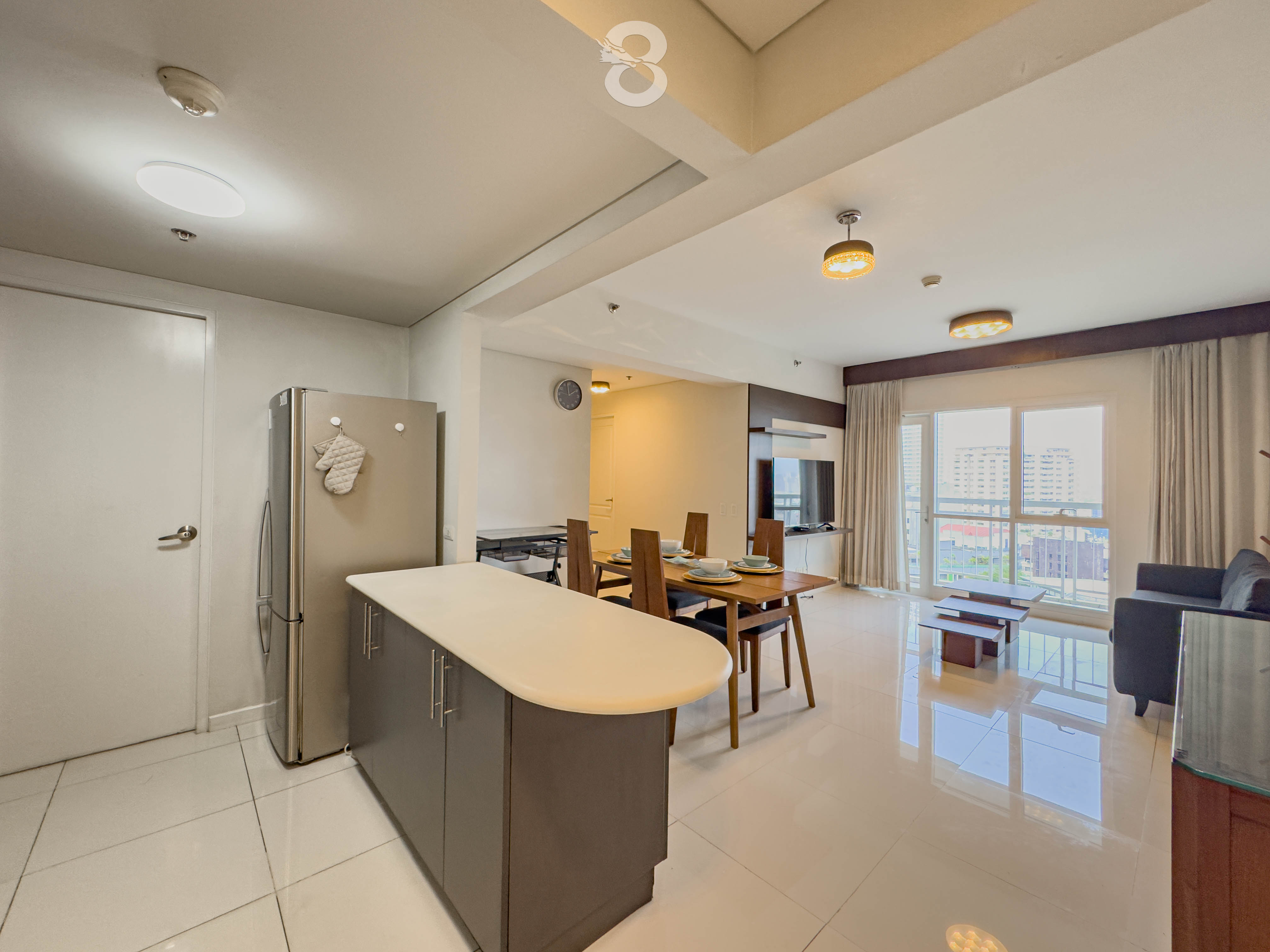 2BR Unit in Senta, Makati City