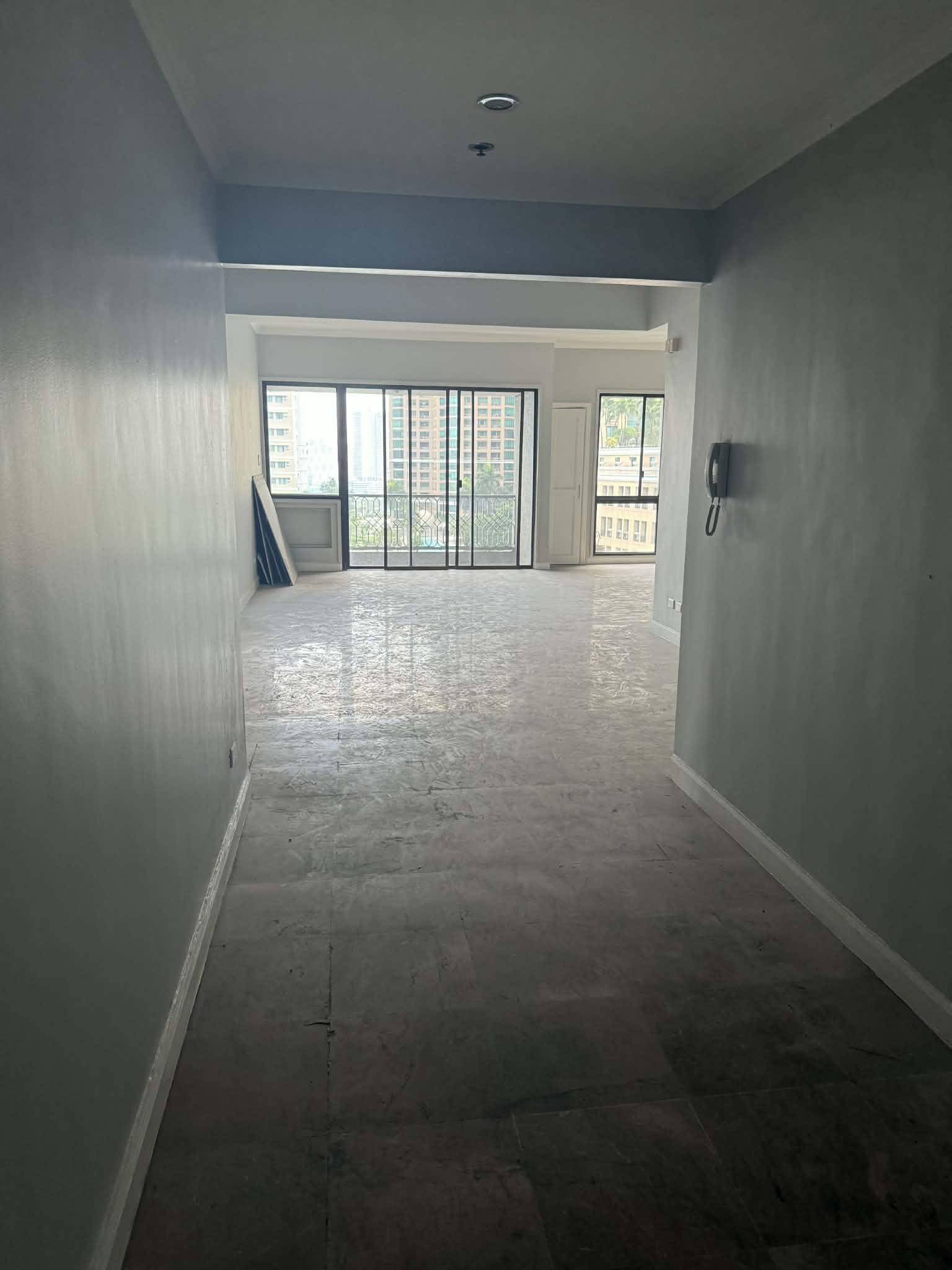 Alexandra condominium for Sale