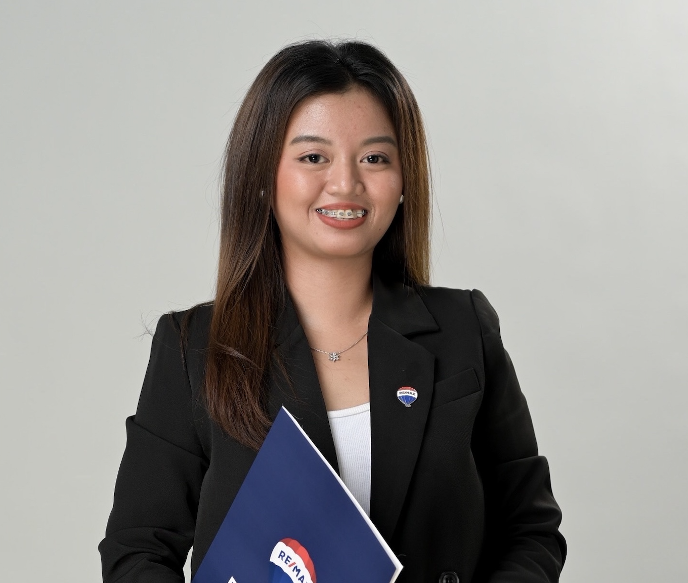 Angela Palomar  Baquiran